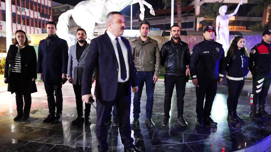 2023/01/1672557220_menemen_IlCe_emnIyet_mUdUrlUGU_yenI_yil_personel_buluSmasi.mp4_000186586_-_kopya.png