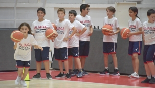 Çocuklar Tatilde Spor Yaparak Eğleniyor