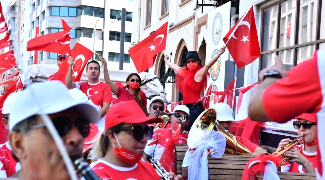 İzmir'de 30 Ağustos Zafer Bayramı coşkuyla kutlanacak