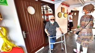 Nostalji vapuru 65 yaş üzeri yolcular için seferde