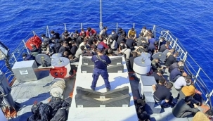 İzmir açıklarında düzensiz göçmen hareketliliği