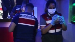 İzmir'de uyuşturucu şebekesine baskın: 12 gözaltı