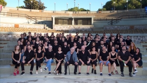 İzmir Şehir Tiyatroları 1 Ekim'de perde açıyor