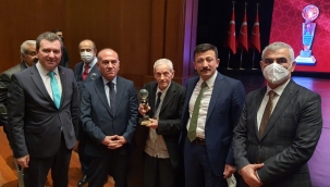 Son Karatabak Bergamalı İsmail Araç'a Cumhurbaşkanı Erdoğan'dan ödül