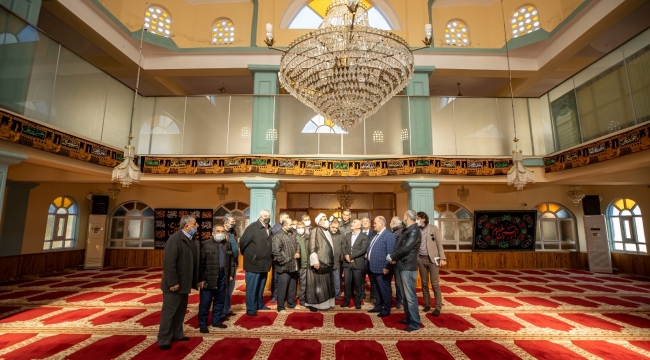 Başkan Soyer Yeşilova Ehl-i Beyt Camii'ni ziyaret etti
