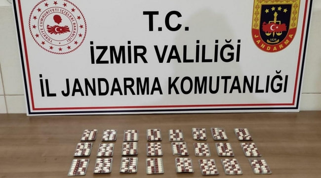 İzmir'de uyuşturucu operasyonu: 3 kişi tutuklandı 