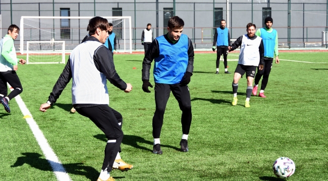 Lider Aliağaspor FK, İzmirspor Maçına Hazırlanıyor