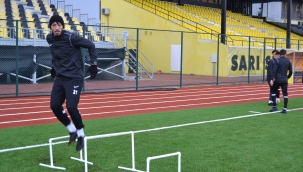 Lider Aliağaspor FK, Sivaslı Belediyespor 'a Konuk Oluyor 