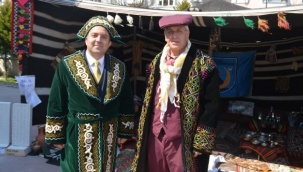 Aliağa 'da Nevruz kutlamalarında renkli görüntüler