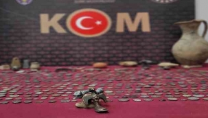 İzmir'de 631 adet tarihi eser ele geçirildi