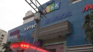 İzmir Park AVM'de korkutan yangın