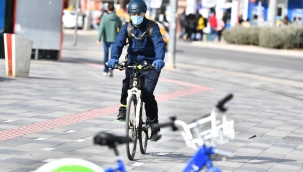 Akaryakıt Zamları İzmirlileri Bisiklete Yöneltti