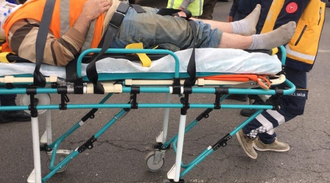 Aliağa'da 3 araçlık zincirleme trafik kazası: 1 yaralı