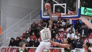 Aliağa Petkimspor: 81 – Semt 77 Yalovaspor: 80 