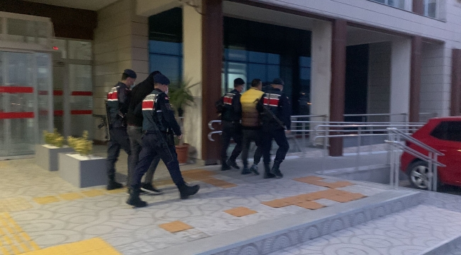 Foça Ve Urla'da Tekne motoru hırsızlığına karışan 3 şüpheli 