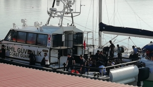 Aliağa açıklarında 100 düzensiz göçmen ile 4 organizatör yakalandı