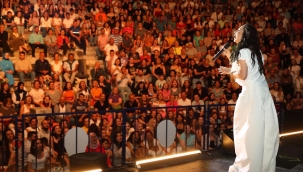 Bergama Kermes Festivali Finalinde Setab Erener'den Muhteşem Konser