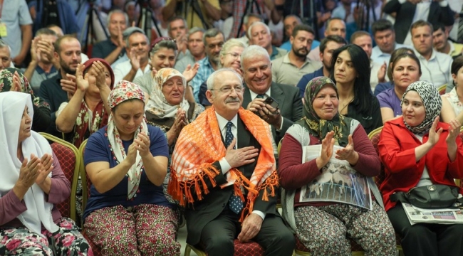 Kılıçdaroğlu İzmir'de Çiftçilerle Buluştu: Türkiye'nin Kaderini Beraber Değiştireceğiz