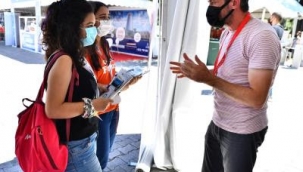İzmir Büyükşehir Belediyesi, üniversite tercihinde gençlerin yanında