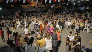 Karşıyaka Cumhuriyet Mahallesi'nde şenlik coşkusu