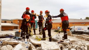 MENEMEN SAHAYA İNDİ