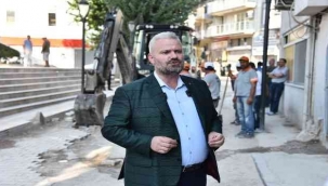 Başkanvekili Pehlivan'dan İZSU'ya tepki: "Delik deşik edip bıraktıkları yolları biz yapacağız"