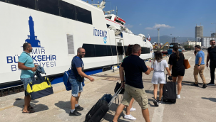 Midillili turistler hafta sonu için İzmir'i seçti