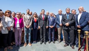 Başkan Soyer CHP'nin kuruluşunun 99. yıl kutlamasına katıldı