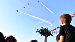 Başkan Soyer: "Demokrasinin, barışın ve zaferin iki yüzüncü yılını birlikte selamlayalım"