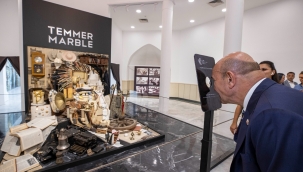 Başkan Soyer'den ilk gününde fuar turu