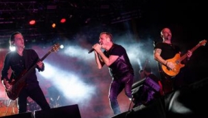 İEF Çim Konserleri'nde finali Haluk Levent yaptı