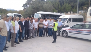 İzmir'de jandarmadan servis şoförleri ve rehber personele eğitim