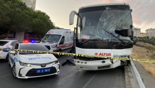 İzmir'de yolcu minibüsü ile servis aracı çarpıştı: 1 ölü, 6 yaralı