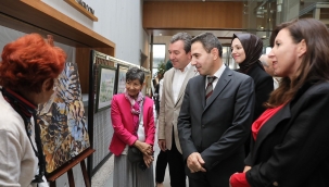 Cumhuriyet Bayramı'nda Bergama'da Resim Sergisi