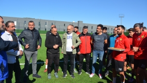 Eski Aliağaspor Futbolcularından Aliağa Halkına Çağrı 