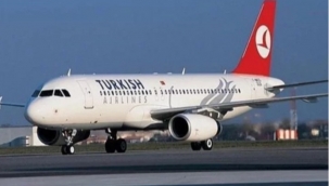 Hatay'da uçağın lastaği patladı, yolcular tahliye edildi!