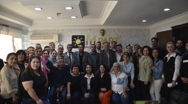 İYİ Parti Aliağaİlçe Başkanlığı'na İlk Aday Tuğba Oktay Bor Oldu