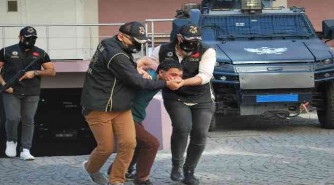 İzmir'deki saldırının da faili çıkan terörist tutuklandı