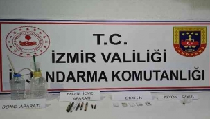İzmir'in farklı ilçelerinde 26 zehir taciri kıskıvrak yakalandı