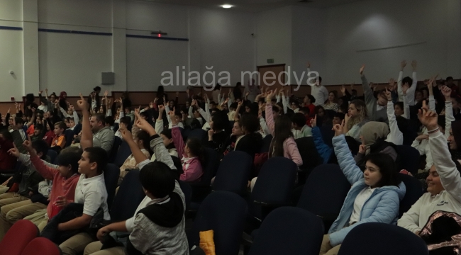 Aliağa'da çocuklar eğlenerek spor eğitimi aldı