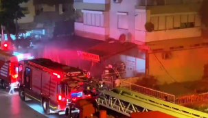 Aliağa 'da Emlak Ofisinde Çıkan Yangın Söndürüldü