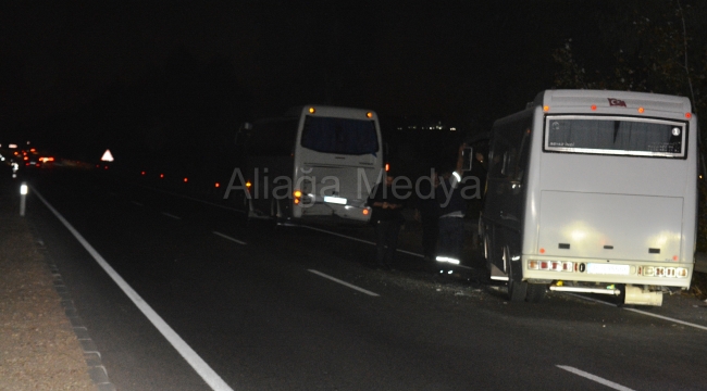 Aliağa 'da İki servis aracı çarpıştı 17 yaralı