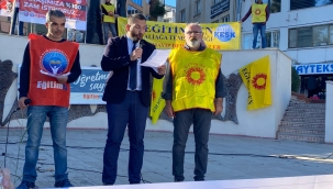 Aliağa 'da Öğretmenlerden Bugün İş Bırakma Eylemi