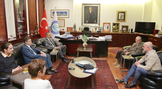 BERTO BAŞKANI KOLAT, ESKİŞEHİR'DE 'TONOZ DÜŞÜNCE ATÖLYESİ'NE KATILDI