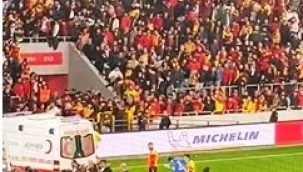  İzmir derbisinde olaylar çıktı, maç ertelendi