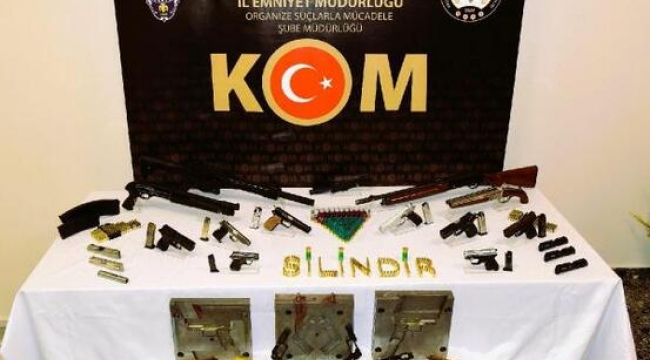 İzmir merkezli 'Silindir Operasyonu'nda 41 gözaltı