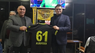 Karadenizliler Derneği'nden Aliağa FK'ya Moral Yemeği