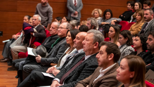 Soyer: "Bebekten katil yaratan düzenle mücadele ediyoruz"