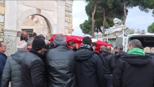 Vefat Eden Foça Eski Belediye Başkanı Ali İlcan Toprağa Verildi
