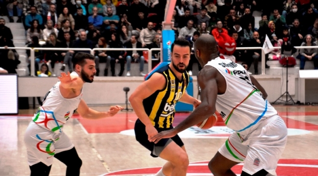 Aliağa Petkim Spor: 71 - Fenerbahce Beko: 76